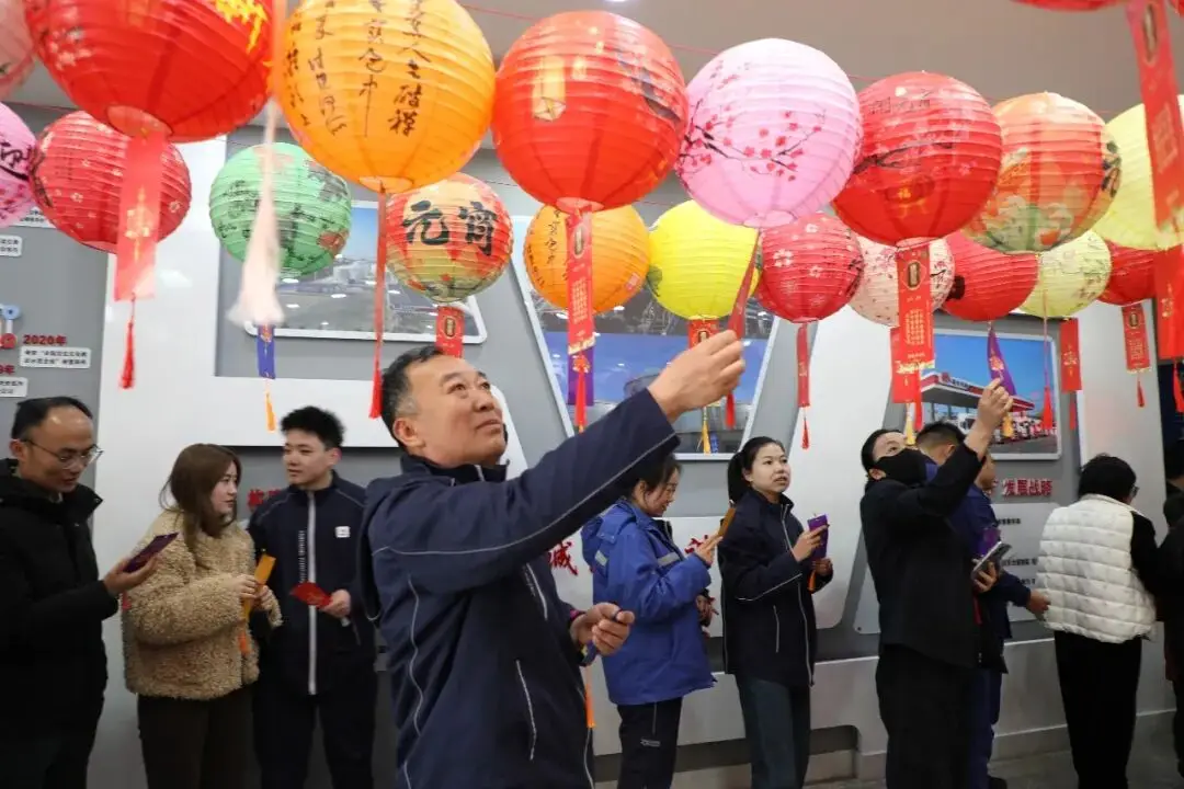 اتحاد مجدد گرمای بهار را جشن می گیرد